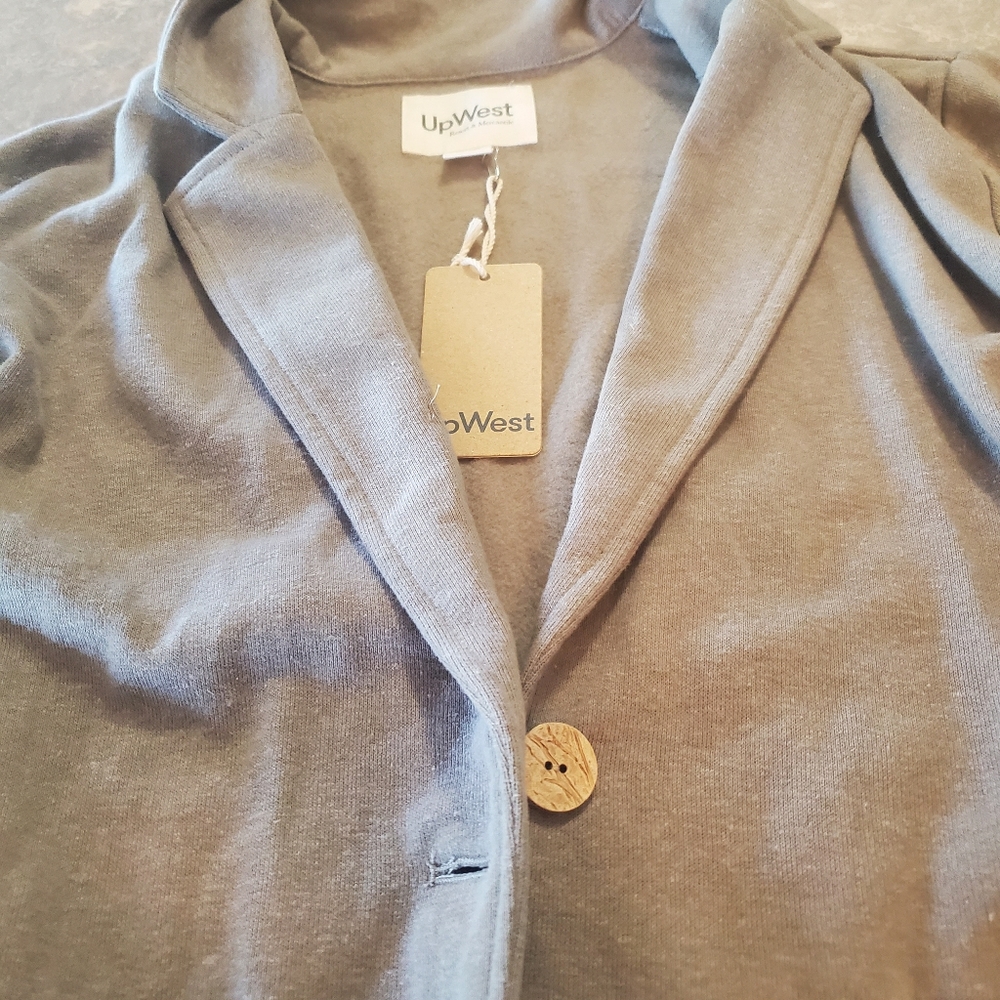 Jacket - Picture 3 of 5